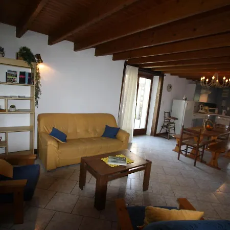 Feriehus Vrecourt, 3 Pieces, 5 Personnes - Fr-1-589-245 Vrécourt