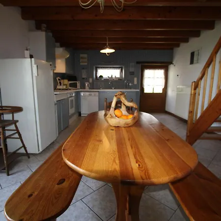 Vrecourt, 3 Pieces, 5 Personnes - Fr-1-589-245 Vrécourt